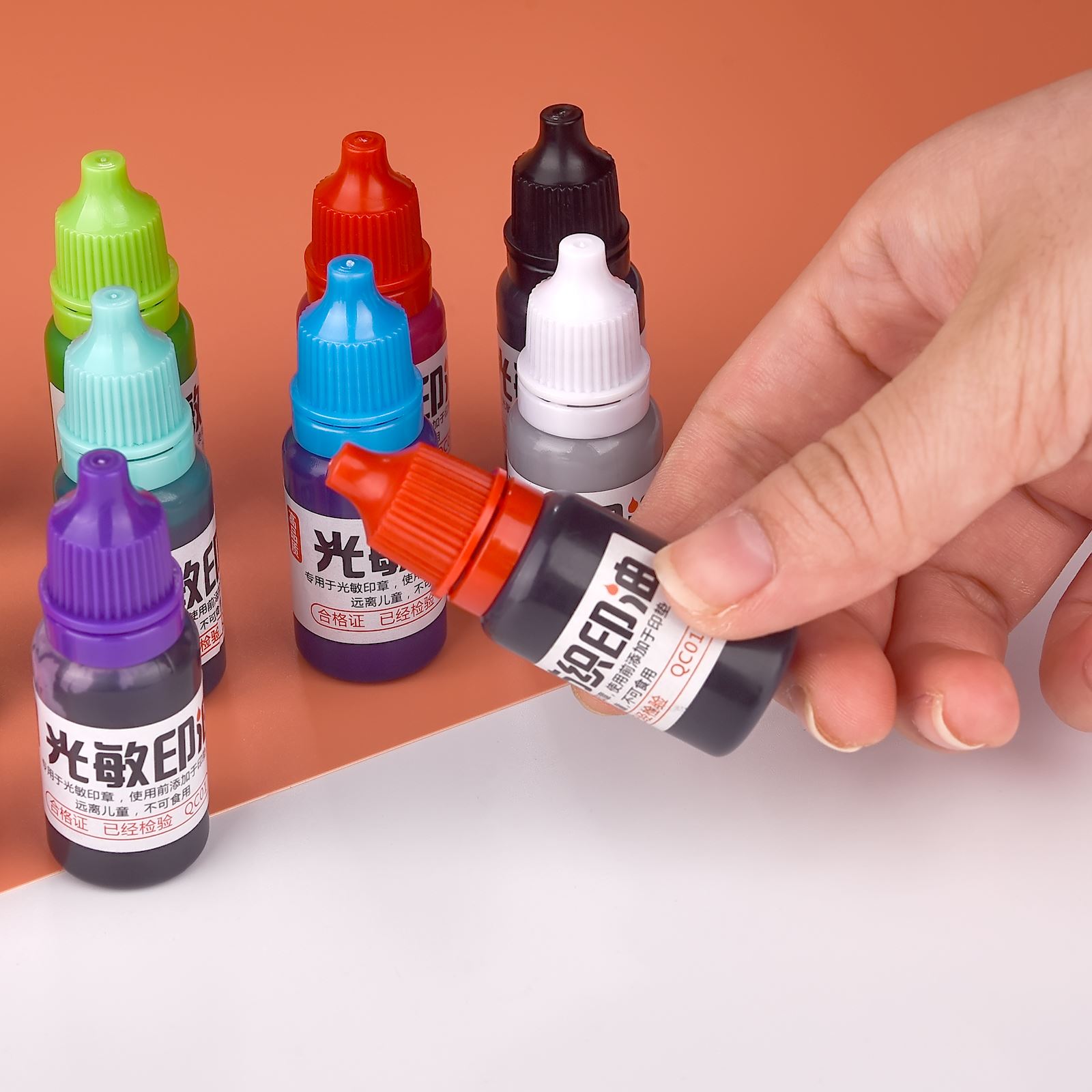 10 ミリリットル詰め替えインク 13 色ゴムスタンプオイル - Rubber Date Stamp のレビューと価格